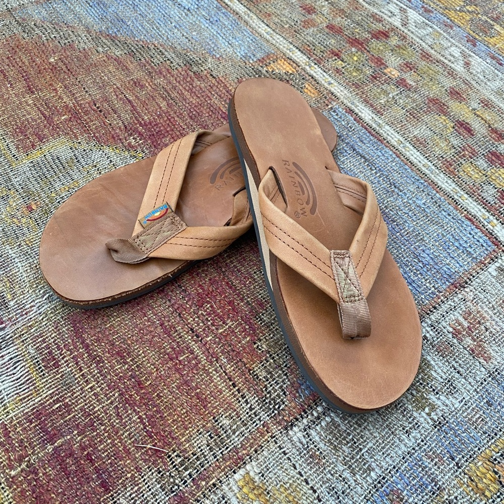 Rainbow Tan Leather Flip Flops, size small Men’s